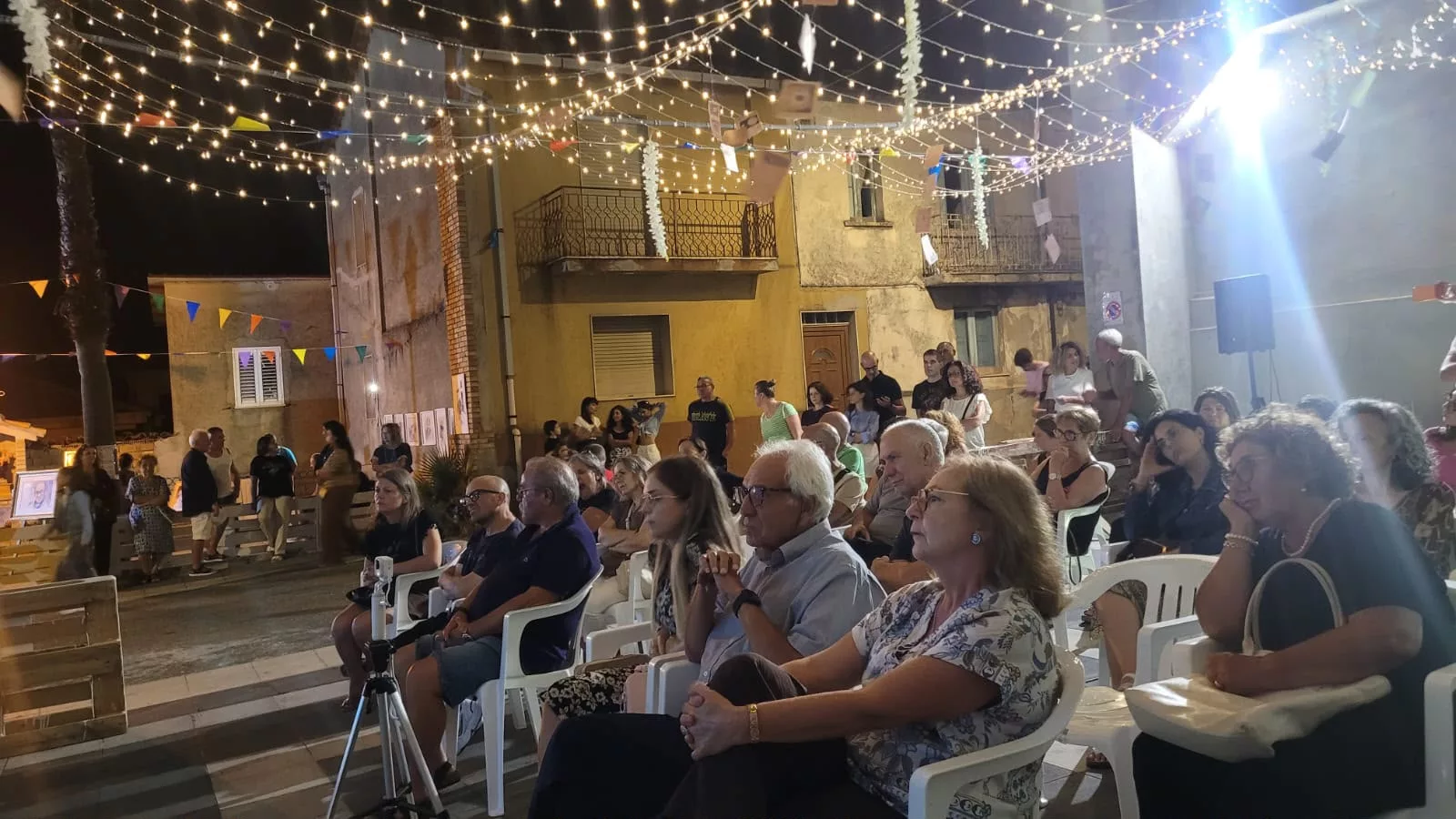 Poesia, emozioni e radici: San Pietro di Caridà abbraccia Maria Josè Rottura
